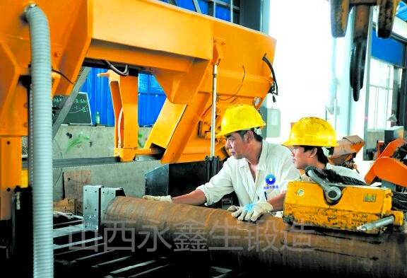 鍛件廠如何操作鍛件切割?